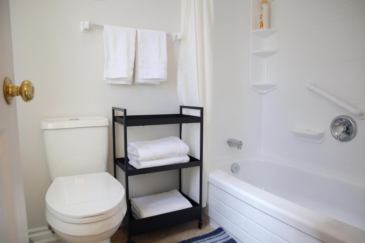 The Promenade Cottage License # 002-2023 나이아가라온더레이크 외부 사진